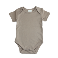 Romper Korte Mouw Extra Soft Sesam – 100% Biologisch Katoen