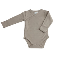 Wikkelromper Lange Mouw Extra Soft Sesam – 100% Biologisch Katoen