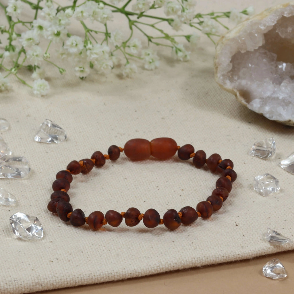 Barnsteen armband baby/peuter cognac - unpolished