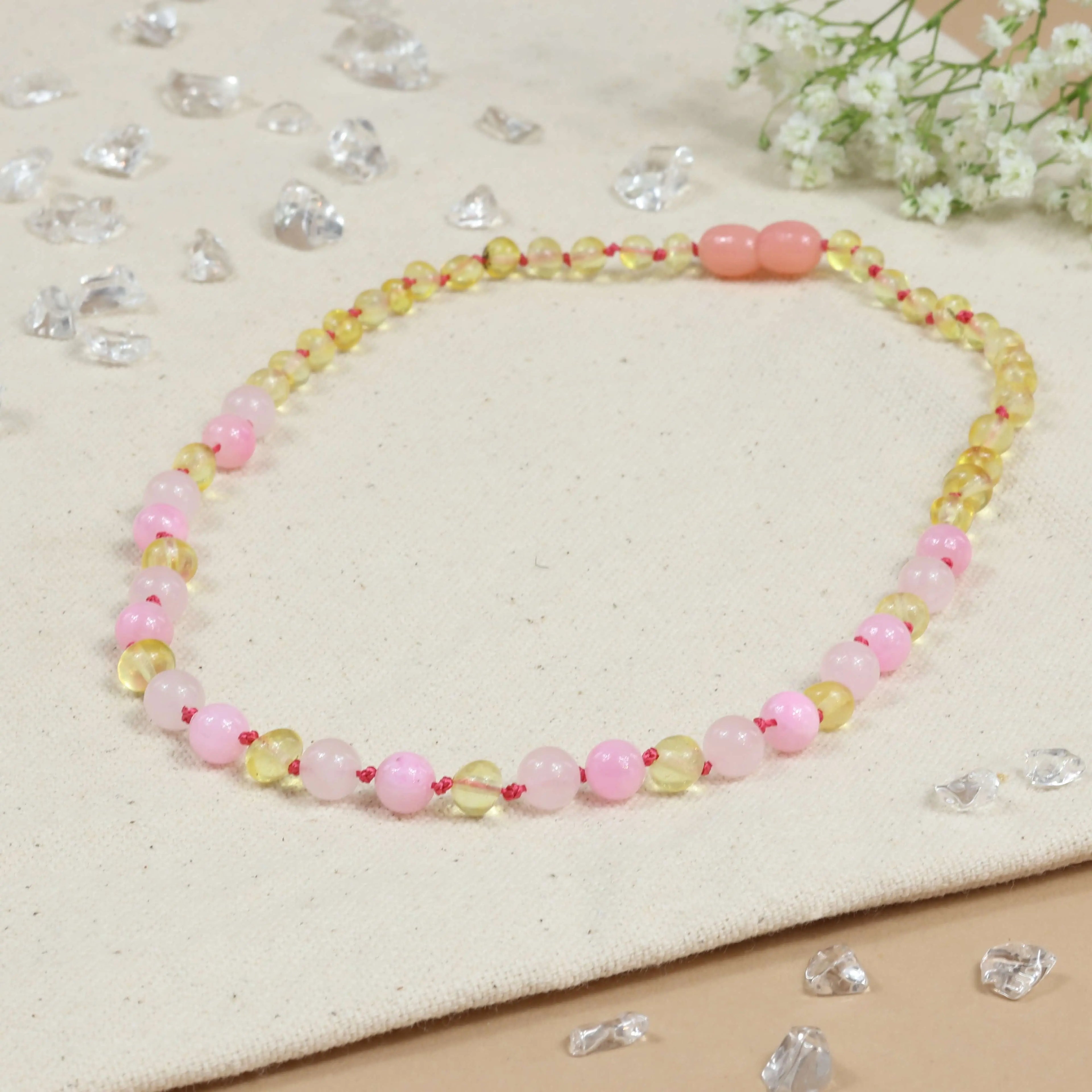 Barnsteen ketting kind lemon, rose quartz, pink jade