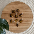 baby-natura-edelsteen-hanger-tijgeroog